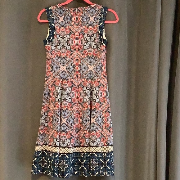 💥 Maggy London red paisley blue print skater dress sz 2 - Picture 4 of 9